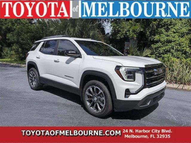 Used 2026 GMC Terrain Elevation w/ Elevation Premium Package FWD image 1