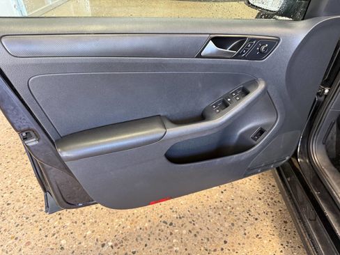 Used 2016 Volkswagen Jetta S FWD image 11