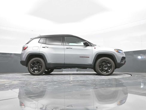 Used 2023 Jeep Compass Trailhawk image 42