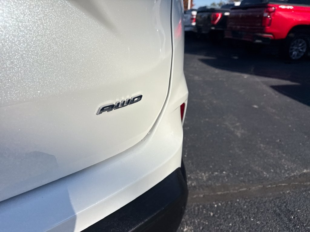 Used 2024 Ford Edge Titanium w/ Equipment Group 301A AWD/4WD image 12