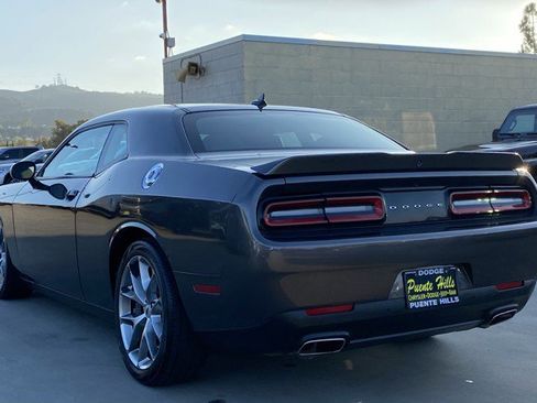Used 2022 Dodge Challenger GT image 3