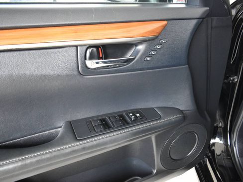 Used 2014 Lexus ES 300h w/ Premium Package w/Bamboo Trim FWD image 16
