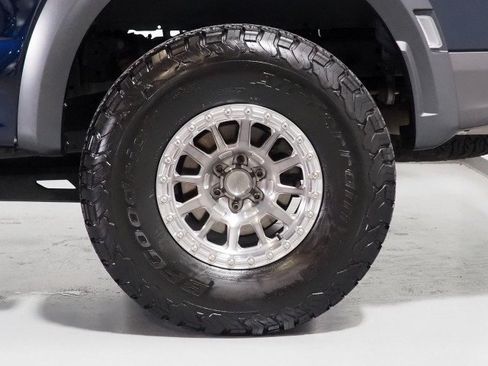 Used 2022 Ford F150 Raptor w/ Raptor 37 Performance Package AWD/4WD image 57