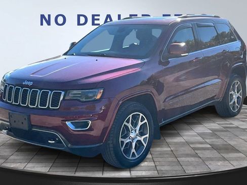 Used 2018 Jeep Grand Cherokee Limited image 1