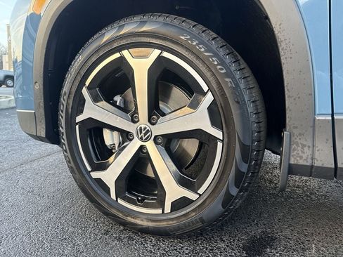 New 2026 Volkswagen Tiguan SE AWD/4WD image 8