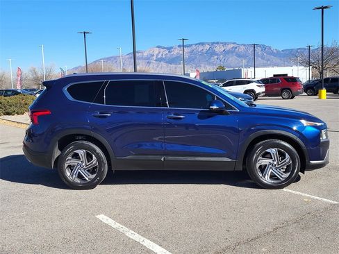Used 2023 Hyundai Santa Fe SEL image 2