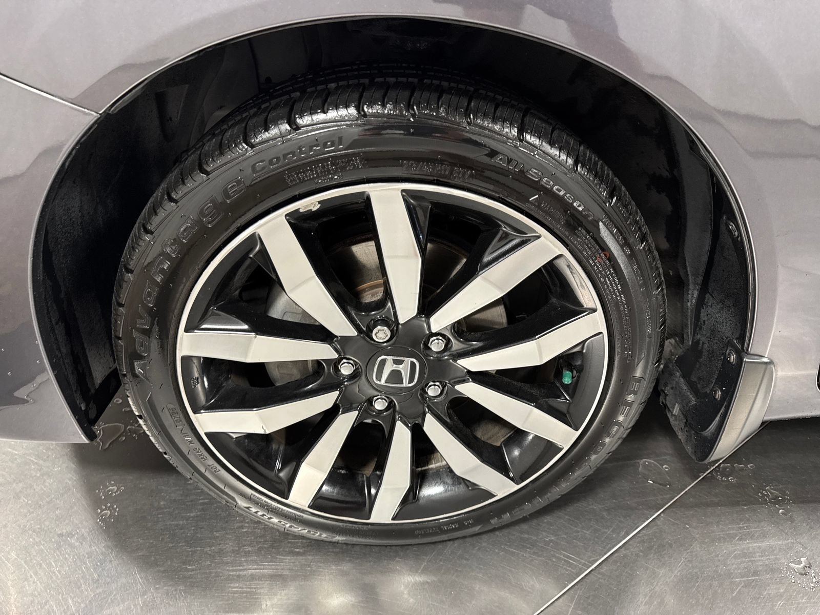 Used 2015 Honda Civic EX-L image 2