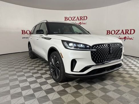 New 2025 Lincoln Aviator Reserve w/ Equipment Group 201A image 1