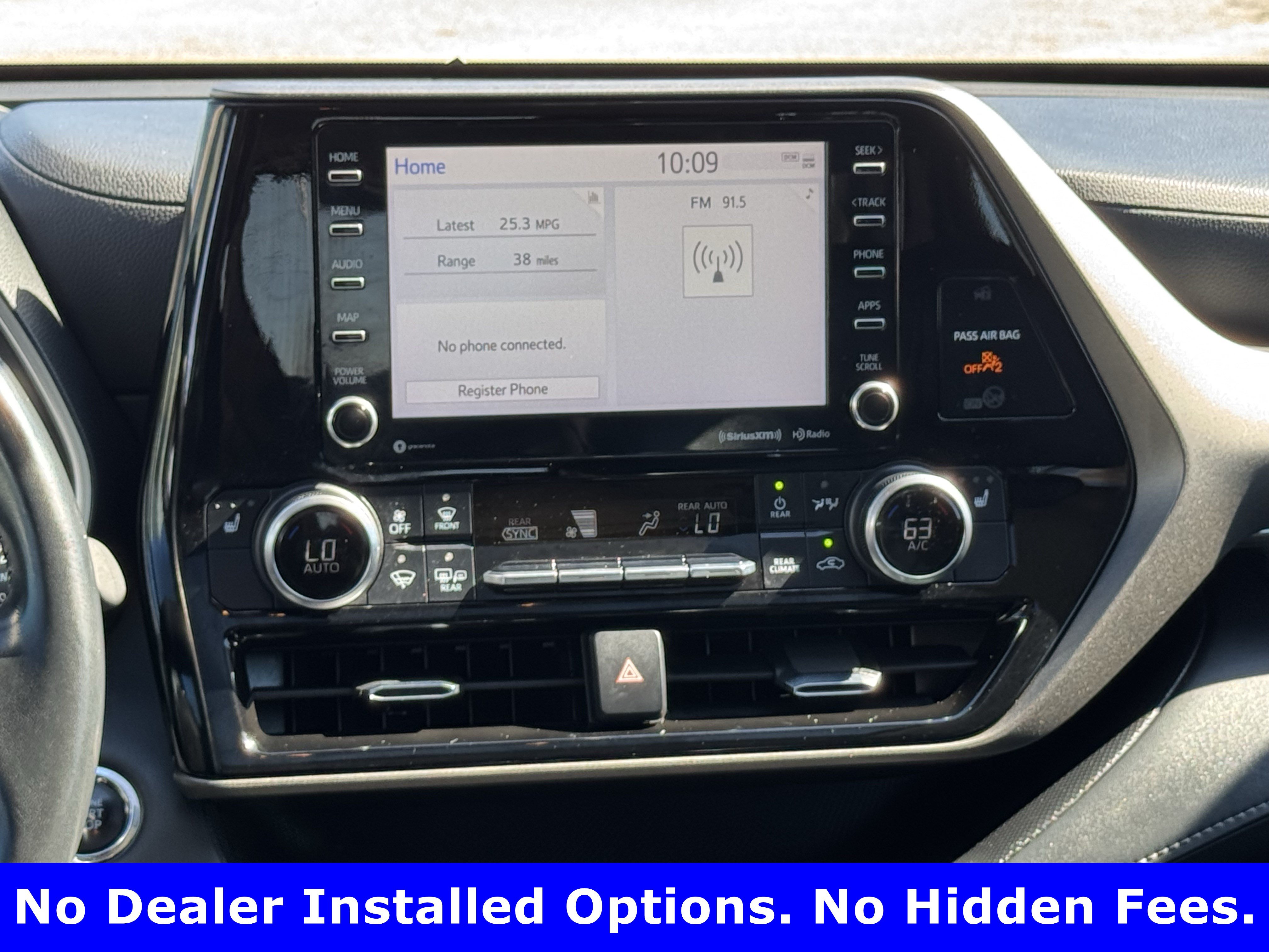 Used 2022 Toyota Highlander XLE FWD image 15