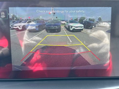 Certified 2025 Kia Sorento EX w/ Panoramic Sunroof Package FWD image 29
