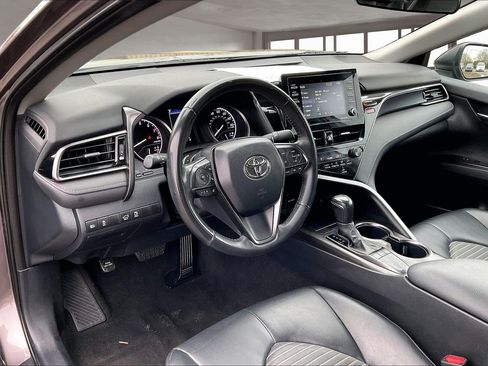 Used 2024 Toyota Camry SE image 17