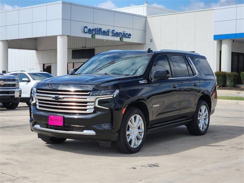 Used 2022 Chevrolet Tahoe High Country image 3