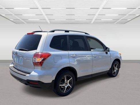 Used 2015 Subaru Forester 2.5i Premium w/ All-Weather Package AWD/4WD image 4