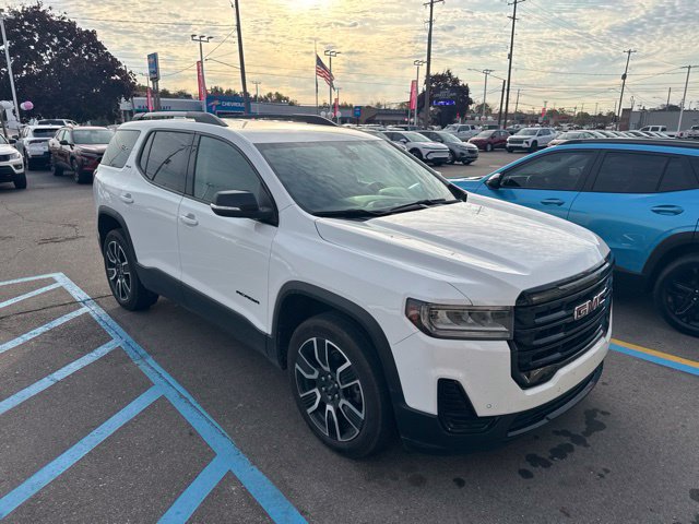 Used 2021 GMC Acadia SLE w/ Driver Convenience Package FWD image 3