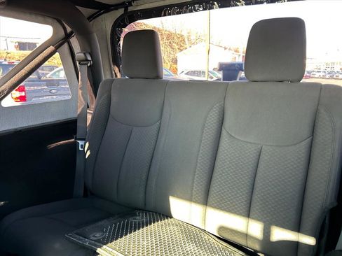 Used 2015 Jeep Wrangler Sport image 5