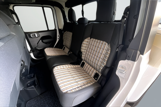 New 2026 Jeep Gladiator Sport AWD/4WD image 18