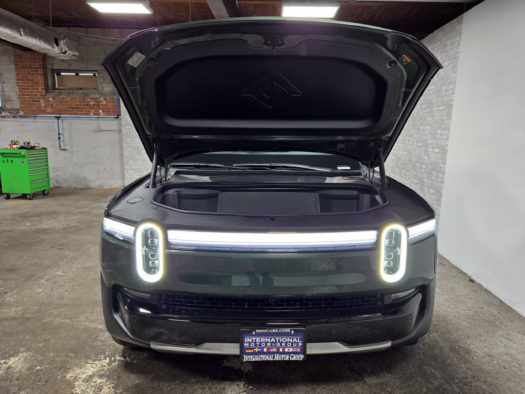 Used 2025 Rivian R1S Adventure Dual AWD/4WD image 61