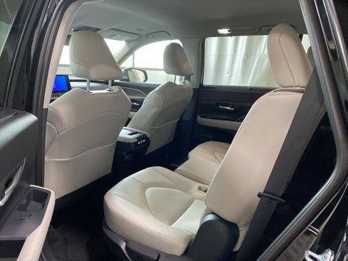 Certified 2026 Toyota Grand Highlander XLE image 16