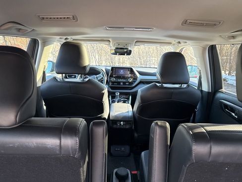 Used 2022 Toyota Highlander Limited image 33