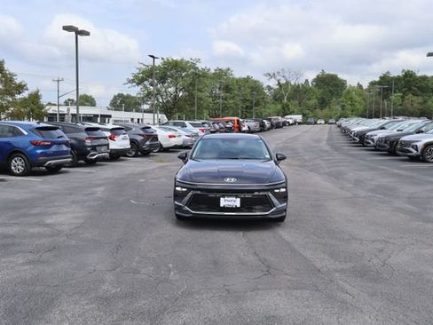 Used 2026 Hyundai Sonata SE FWD image 11