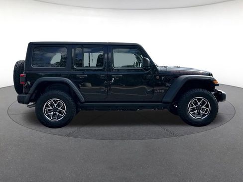 Used 2025 Jeep Wrangler Unlimited Rubicon image 7