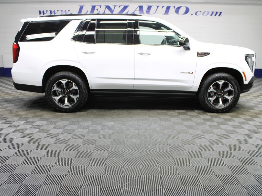 Used 2026 GMC Yukon AT4 Ultimate w/ LPO, Floor Liner Package AWD/4WD image 2