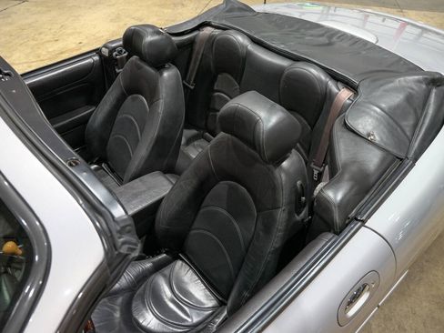 Used 2001 Jaguar XK8 Convertible RWD image 19