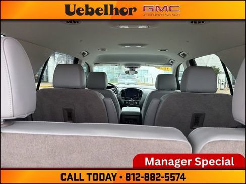 Used 2021 Chevrolet Traverse LT AWD/4WD image 12
