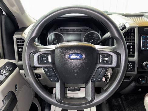 Used 2021 Ford F250 XL w/ Power Equipment Group image 18