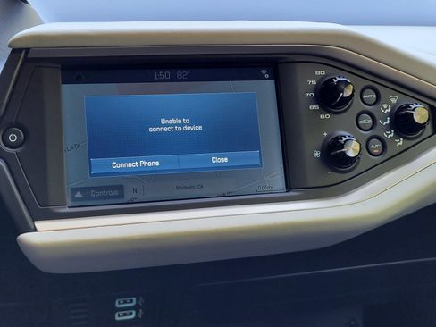 Used 2021 Ford GT image 15