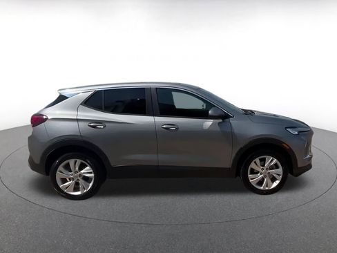 Used 2025 Buick Encore GX Preferred image 16