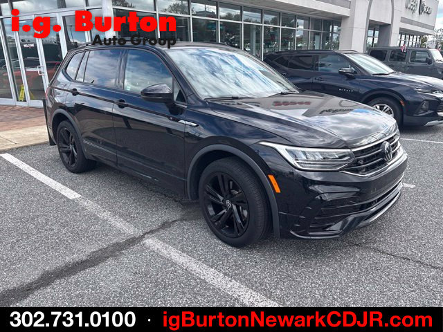 Used 2023 Volkswagen Tiguan SE R-Line FWD image 5
