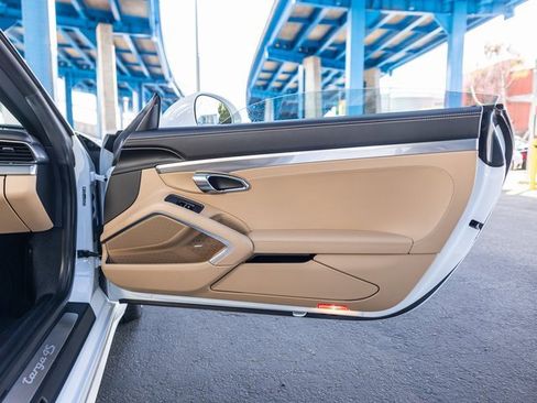 Used 2018 Porsche 911 Targa 4S image 45