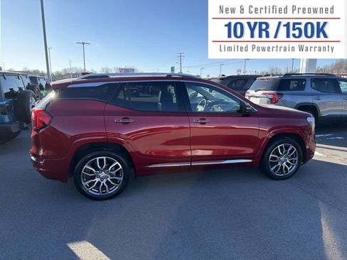 Used 2023 GMC Terrain Denali w/ Denali Premium Package image 5
