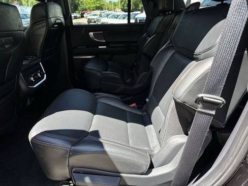 Used 2025 Ford Expedition Tremor AWD/4WD image 18