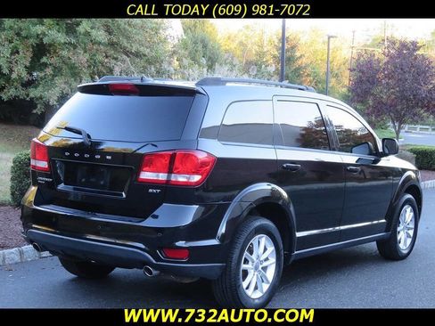 Used 2015 Dodge Journey SXT w/ Flexible Seating Group image 12