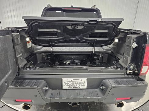 Used 2022 Honda Ridgeline Black Edition image 16
