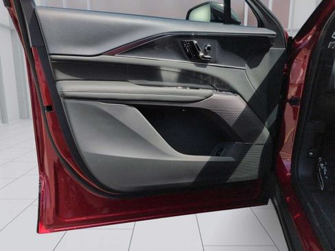 New 2026 Cadillac Lyriq Sport AWD/4WD image 10