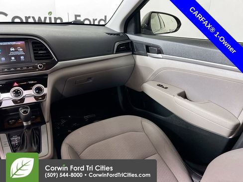 Used 2019 Hyundai Elantra SEL image 25