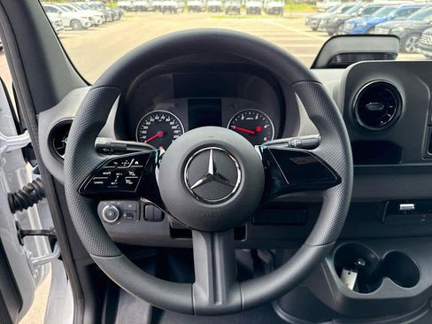 New 2025 Mercedes-Benz Sprinter 2500 image 16