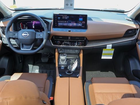 New 2026 Nissan Rogue Platinum image 6