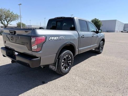 Used 2021 Nissan Titan PRO-4X w/ Pro-4x Convenience Package AWD/4WD image 6