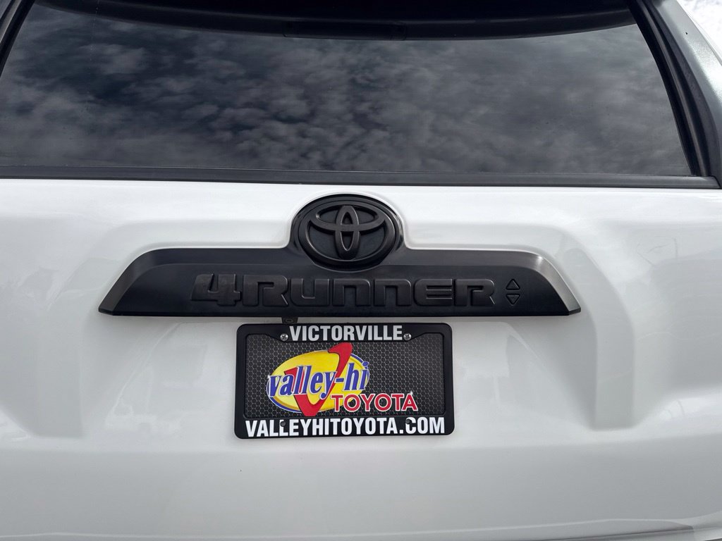 Certified 2021 Toyota 4Runner TRD Off-Road Premium AWD/4WD image 8