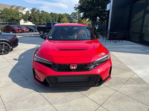 Used 2026 Honda Civic Type R image 2