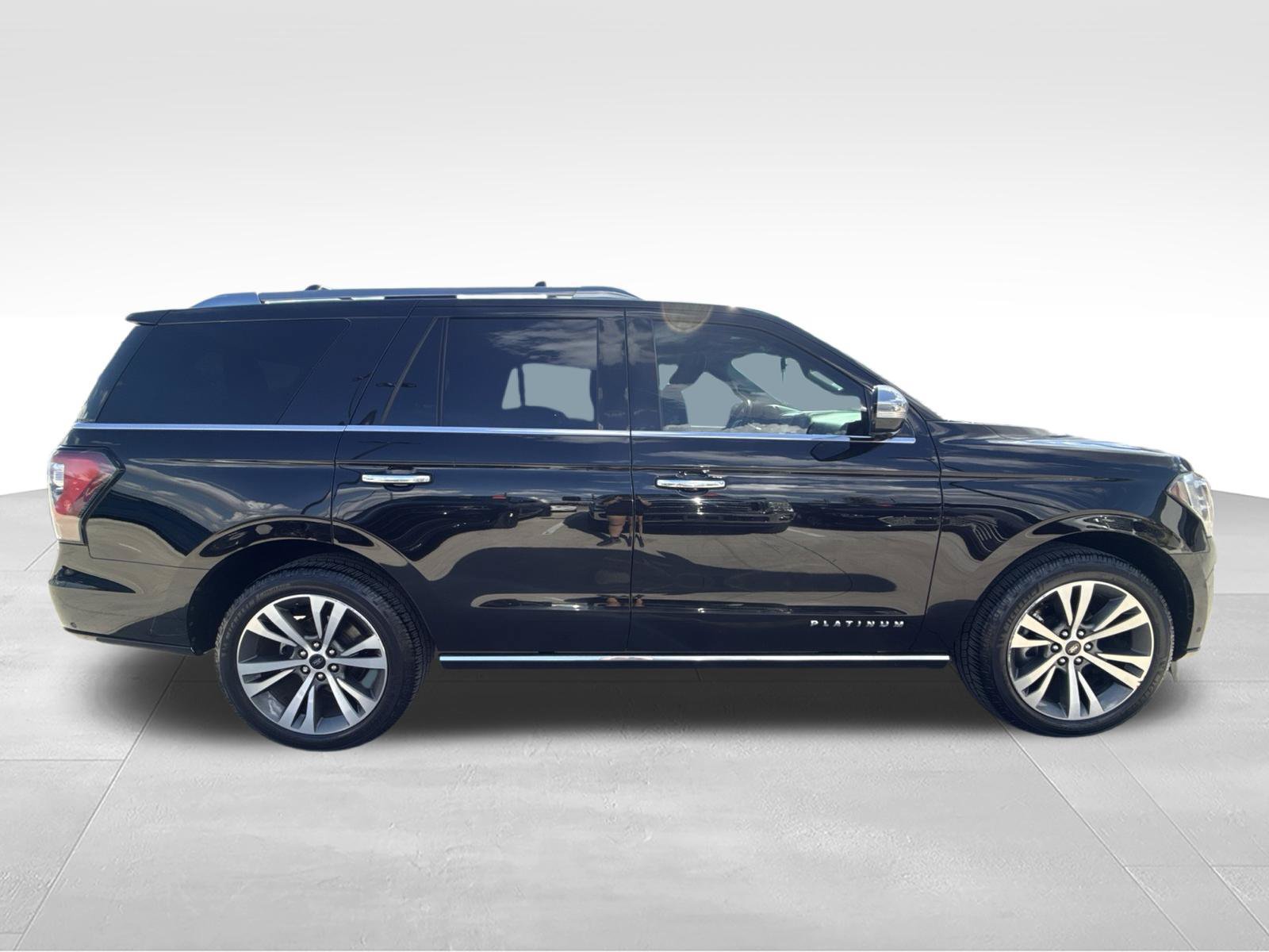 Used 2020 Ford Expedition Platinum RWD image 4