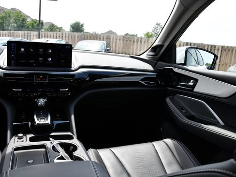 Used 2015 GMC Yukon Denali w/ Touring Package AWD/4WD image 63