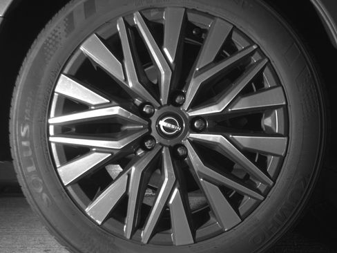 Used 2025 Nissan Altima 2.5 SV image 15