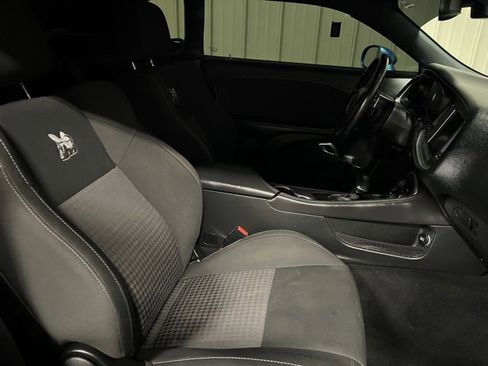 Used 2019 Dodge Challenger R/T Scat Pack w/ Driver Convenience Group image 24