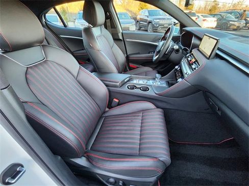 Used 2025 Genesis G70 2.5T w/ Sport Prestige Package image 22