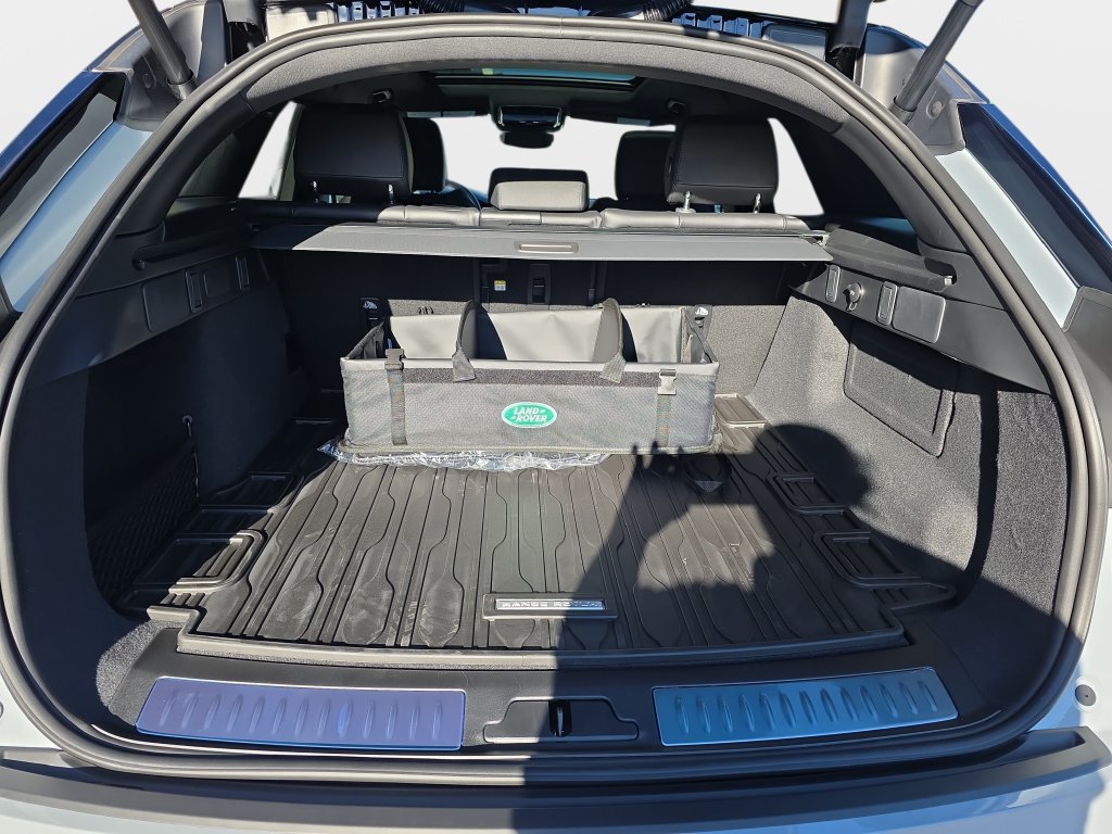 New 2026 Land Rover Range Rover Velar S AWD/4WD image 10